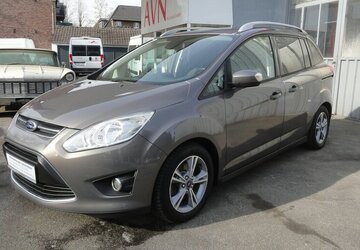 Ford Grand C-Max SYNC Edit. 1,6L/110KW Klima+SHZ+PDC 170.000 km 5.900 &euro; Neuss 41462