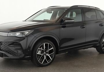 VW Tiguan 18.300 km 46.584 &euro; Düsseldorf 40233