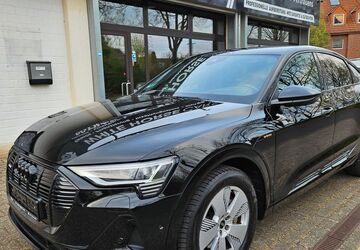 Audi e-tron 58.415 km 32.498 &euro; Korschenbroich 41352