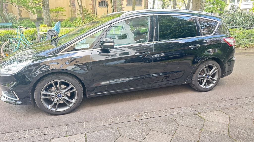 Ford S-Max 222.000 km 13.900 &euro; Düsseldorf 40227
