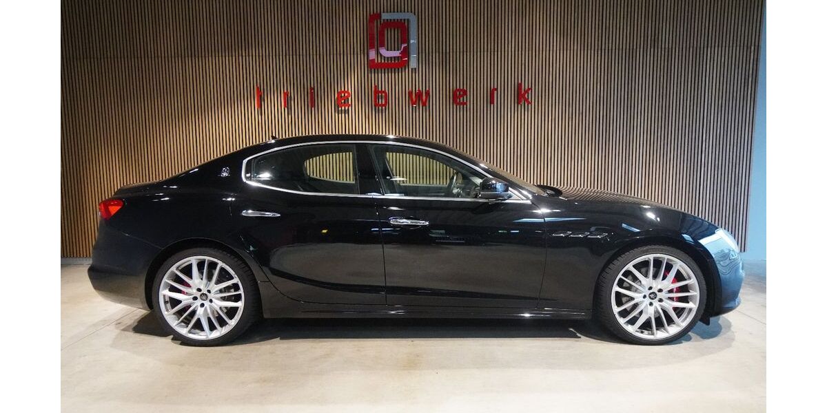 Maserati Ghibli 49.800 km 54.941 &euro; Duisburg 47228