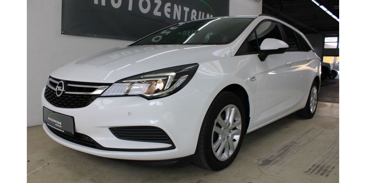 Opel Astra 101.863 km 8.990 &euro; Düsseldorf 40233