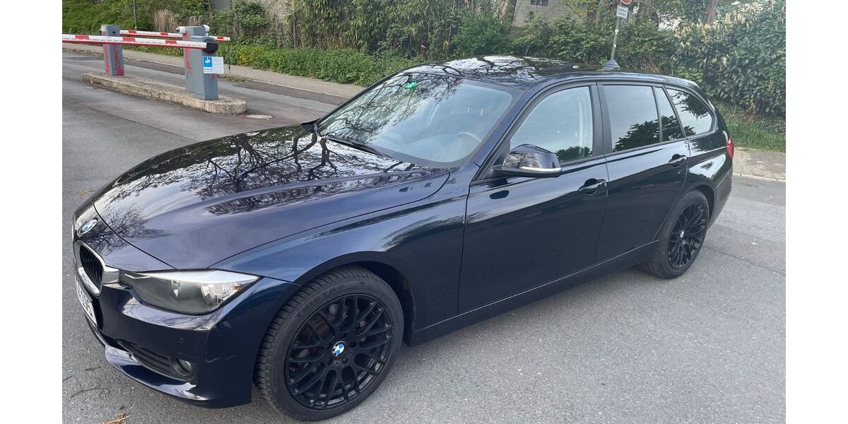 BMW 320 209.000 km 9.800 &euro; Düsseldorf 40468