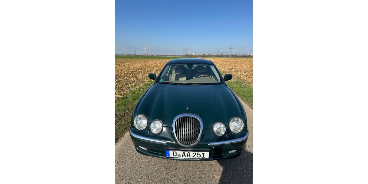 Jaguar S-Type 141.100 km 4.444 &euro; Düsseldorf 40489