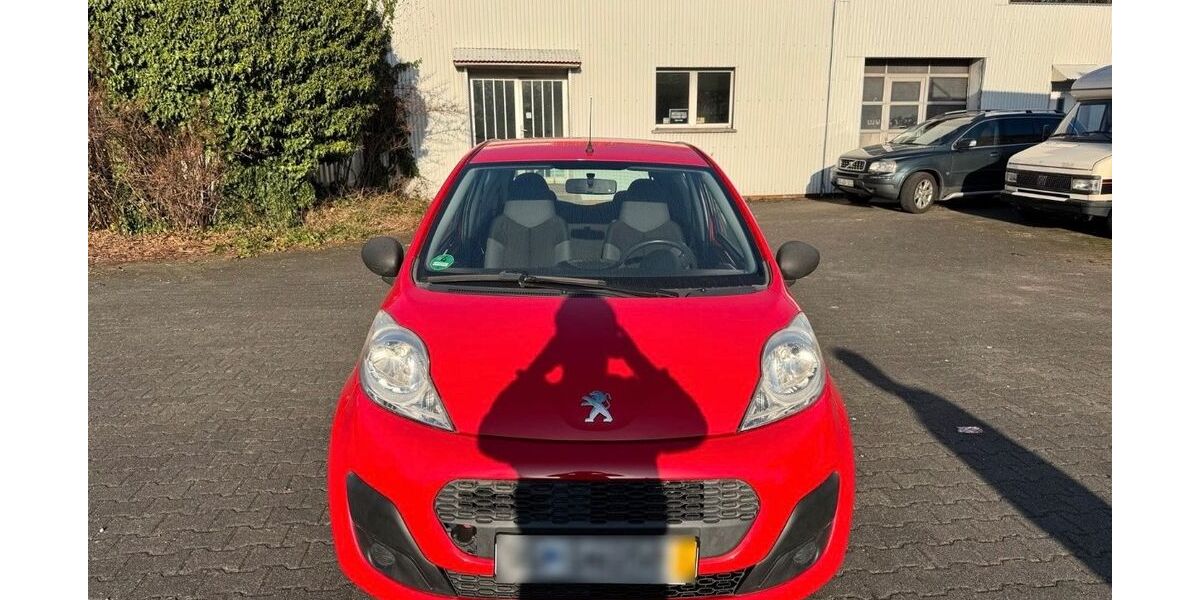 Peugeot 107 160.000 km 2.100 &euro; Solingen 42651