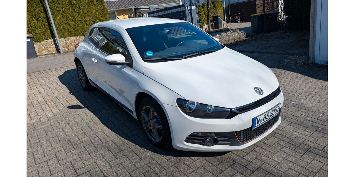 VW Scirocco 112.000 km 7.899 &euro; Wuppertal 42279