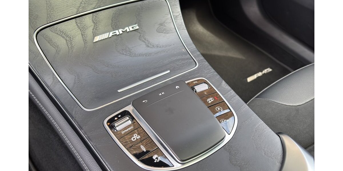 Mercedes-Benz GLC 63 AMG 4M MBUX Pano Driver´s Burm 360° Perf-AG 54.928 km 53.900 &euro; Wuppertal 42327