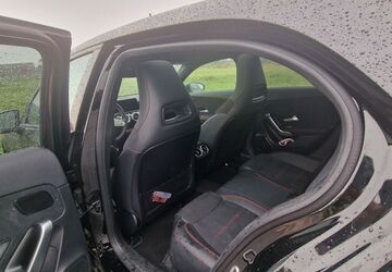 Mercedes-Benz A 250 38.000 km 27.200 &euro; Düsseldorf 40549