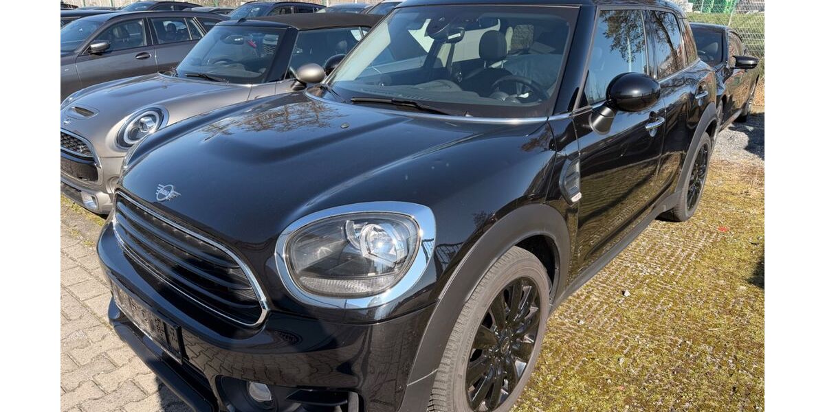 Mini One Countryman 140.200 km 14.990 &euro; Neukirchen-Vluyn 47506