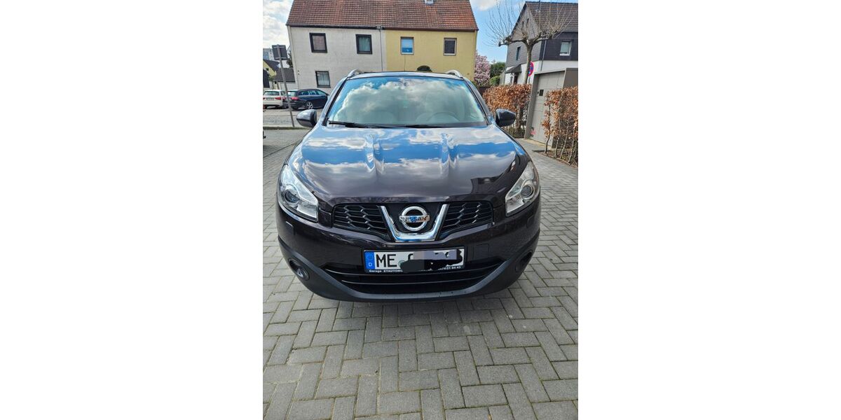 Nissan Qashqai 165.500 km 5.900 &euro; Monheim 40789