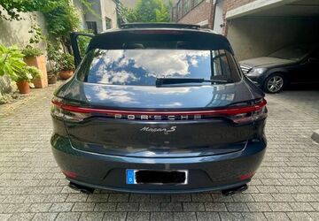 Porsche Macan 113.000 km 43.990 &euro; Solingen 42653