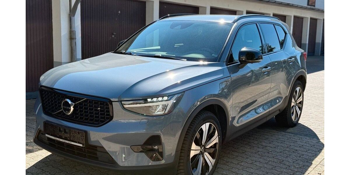Volvo XC40 100.000 km 27.840 &euro; Düsseldorf 40468