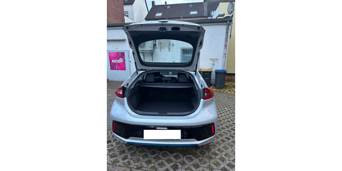 Hyundai IONIQ 59.200 km 15.300 &euro; Solingen 42697