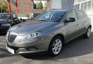 Lancia Delta Oro 1,9d 140 KW HU11/27 Klimatr+Navi+Leder 167.000 km 4.900 &euro; Neuss 41462