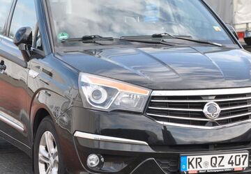 SsangYong Rodius 88.000 km 15.000 &euro; Krefeld 47803