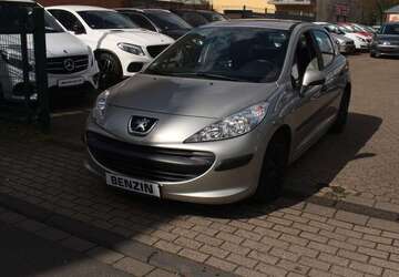 Peugeot 207 142.000 km 2.850 &euro; Duisburg 47139