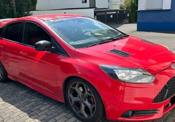Ford Focus 114.000 km 8.500 &euro; Solingen 42657