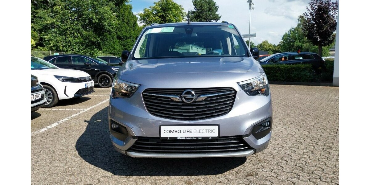 Opel Combo Life - e Ultimate 4.500 km 28.290 &euro; HAAN 42781