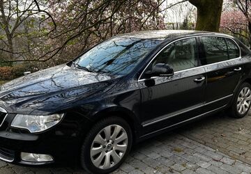 Skoda Superb 70.000 km 9.400 &euro; Solingen 42657