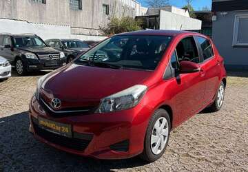 Toyota Yaris 140.000 km 5.800 &euro; Haan 42781