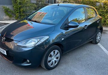 Mazda 2 111.000 km 3.850 &euro; Neuss 41472