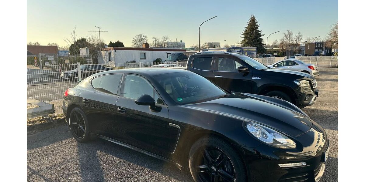 Porsche Panamera 163.364 km 27.999 &euro; Gelsenkirchen 45891