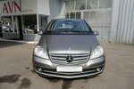 Mercedes-Benz A 160 Elegance Klima SHZ Alu 16 2.Hd Erst 47 Tkm 47.900 km 6.999 &euro; Neuss 41462