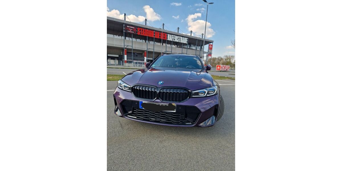 BMW 330 15.779 km 50.900 &euro; Essen 45329