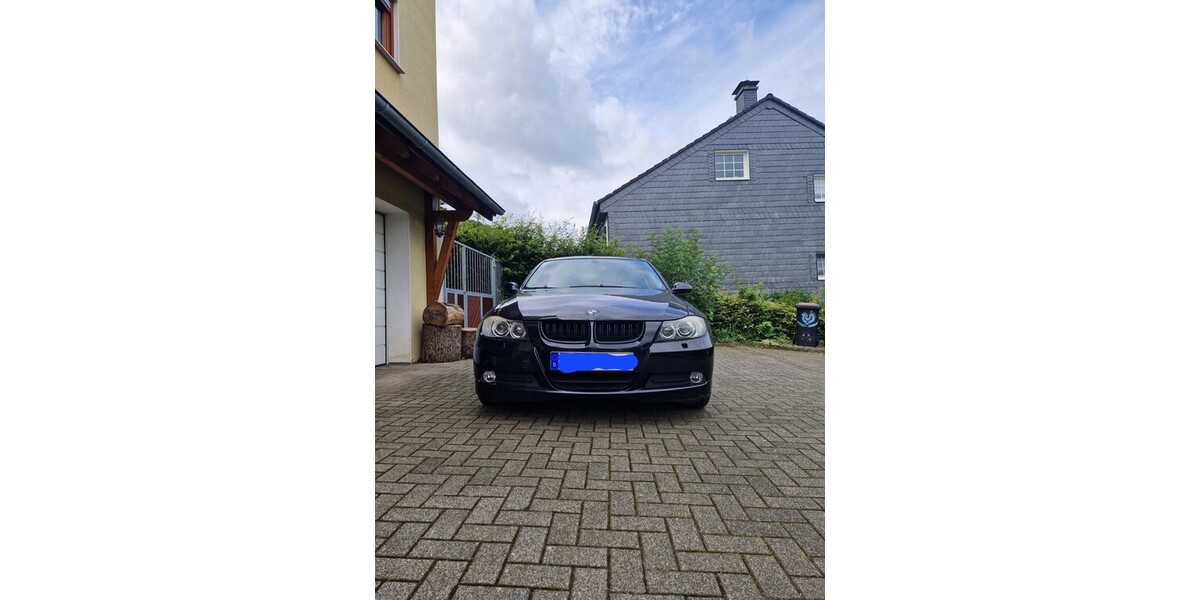 BMW 316 175.000 km 6.500 &euro; Wuppertal 42275