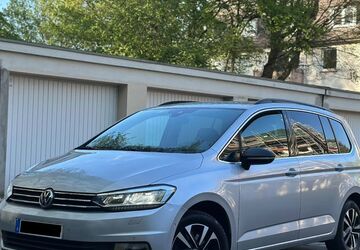 VW Touran 122.347 km 16.250 &euro; Wülfrath 42489