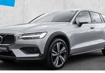 Volvo V60 Cross Country 42.693 km 39.950 &euro; Düsseldorf 40474