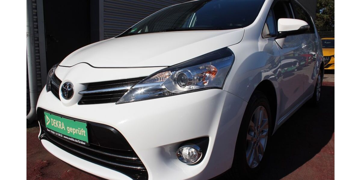 Toyota Verso 137.511 km 12.482 &euro; Essen 45326