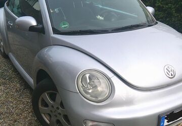 VW Beetle 153.000 km 2.699 &euro; Düsseldorf 40237