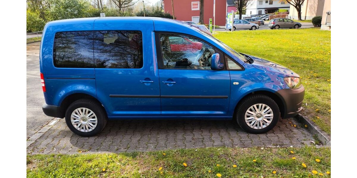 VW Caddy 204.700 km 7.800 &euro; Essen 45326