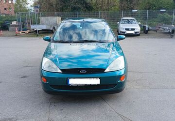 Ford Focus 142.000 km 1.790 &euro; Ratingen 40878
