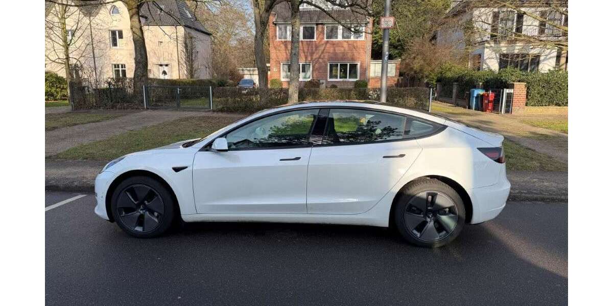 Tesla Model 3 79.950 km 26.950 &euro; Krefeld, Stadt 47798