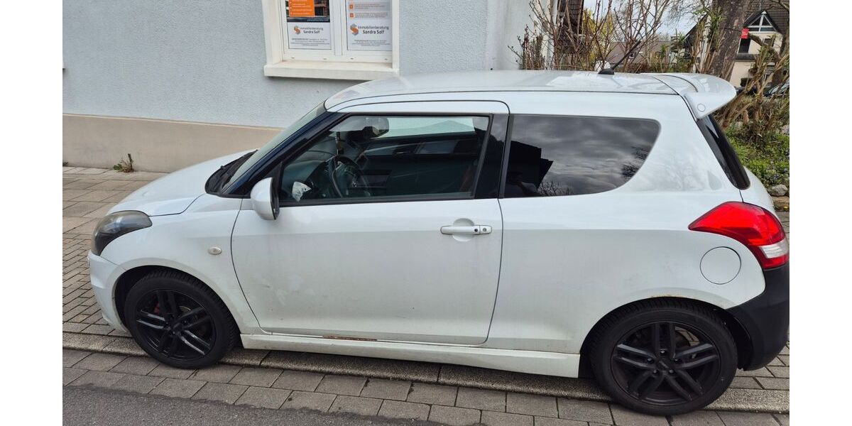 Suzuki Swift 89.000 km 7.750 &euro; Essen 45134