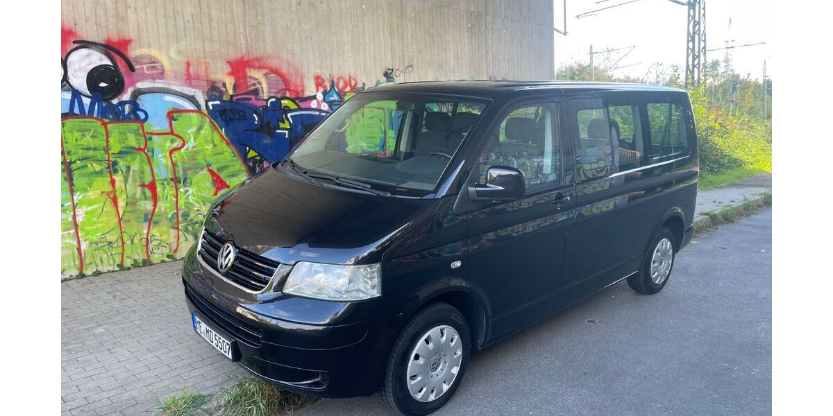 VW T5 Caravelle 280.000 km 8.900 &euro; Ratingen 40885