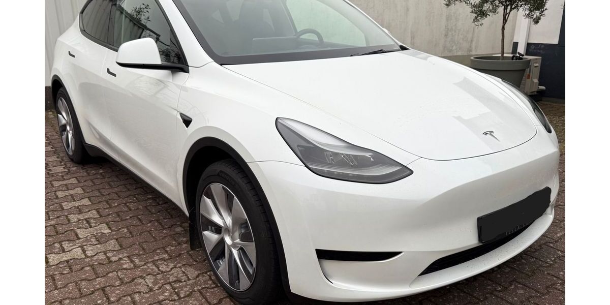 Tesla Model Y 77.000 km 33.450 &euro; Kaarst 41564