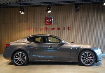 Maserati Ghibli 70.000 km 44.941 &euro; Duisburg 47228