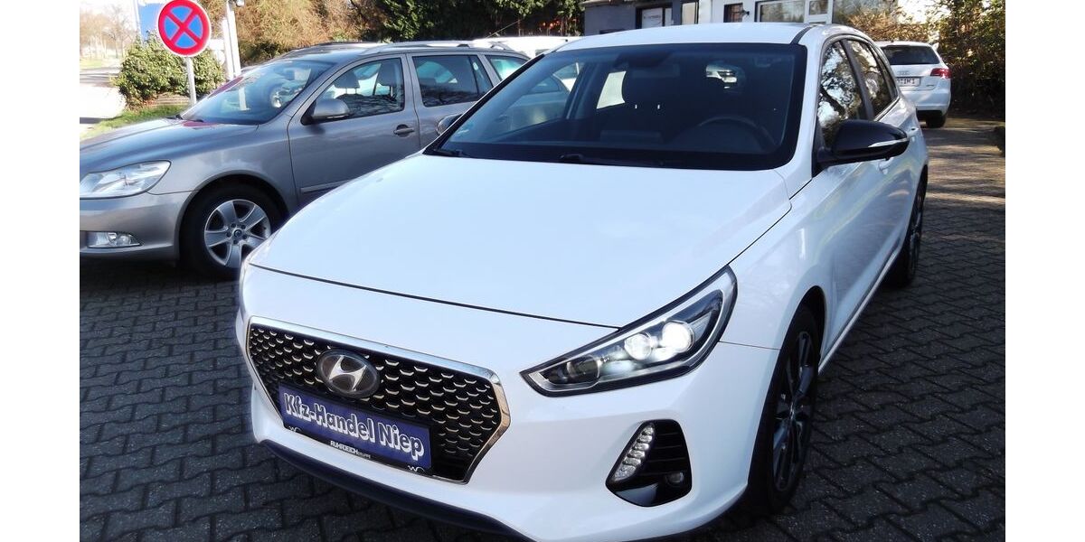 Hyundai i30 137.000 km 10.490 &euro; Moers 47447
