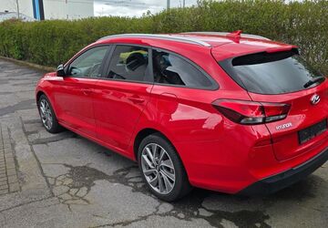 Hyundai i30 136.582 km 10.999 &euro; Solingen 42699