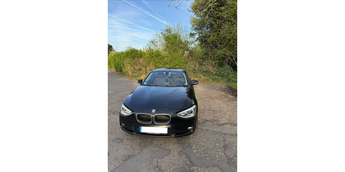 BMW 118 330.200 km 5.600 &euro; Düsseldorf 40223