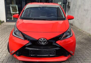 Toyota Aygo (X) 83.106 km 6.999 &euro; Düsseldorf 40549