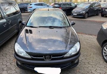 Peugeot 206 135.194 km 800 &euro; Düsseldorf 40239