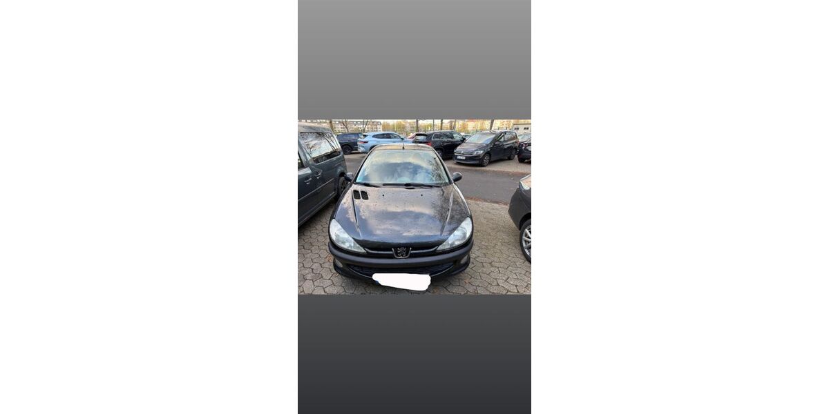 Peugeot 206 135.194 km 800 &euro; Düsseldorf 40239