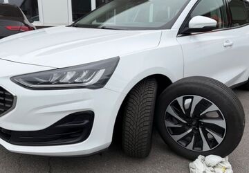 Ford Focus 111.950 km 13.880 &euro; Düsseldorf 40549