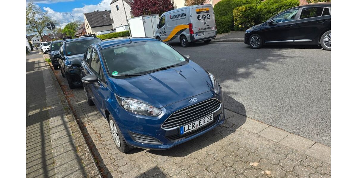 Ford Fiesta 94.000 km 5.500 &euro; Moers 47447