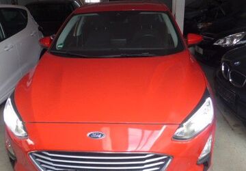 Ford Focus 63.000 km 12.950 &euro; Düsseldorf 40223