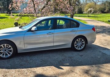 BMW 320 72.500 km 12.900 &euro; Düsseldorf 40233